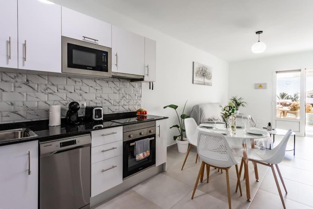 Casa Bella Apartment Puerto del Carmen  Ngoại thất bức ảnh